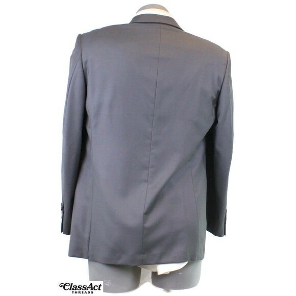 First Class Cambridge Gray 2 Pc Suit 3 Btn Wool 40R Pleated Fronts 32" Waist - Picture 8 of 9